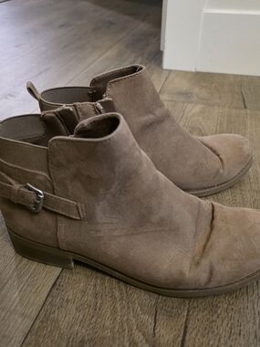 Women's Taupe Suede Ankle Boots